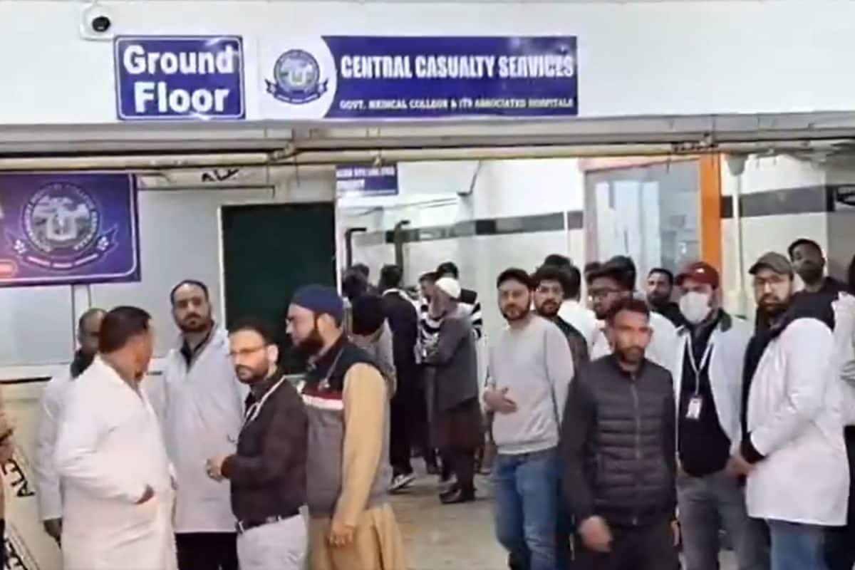 J&K: 2 Students Killed, 21 Injured After College Bus Overturns In Kupwara