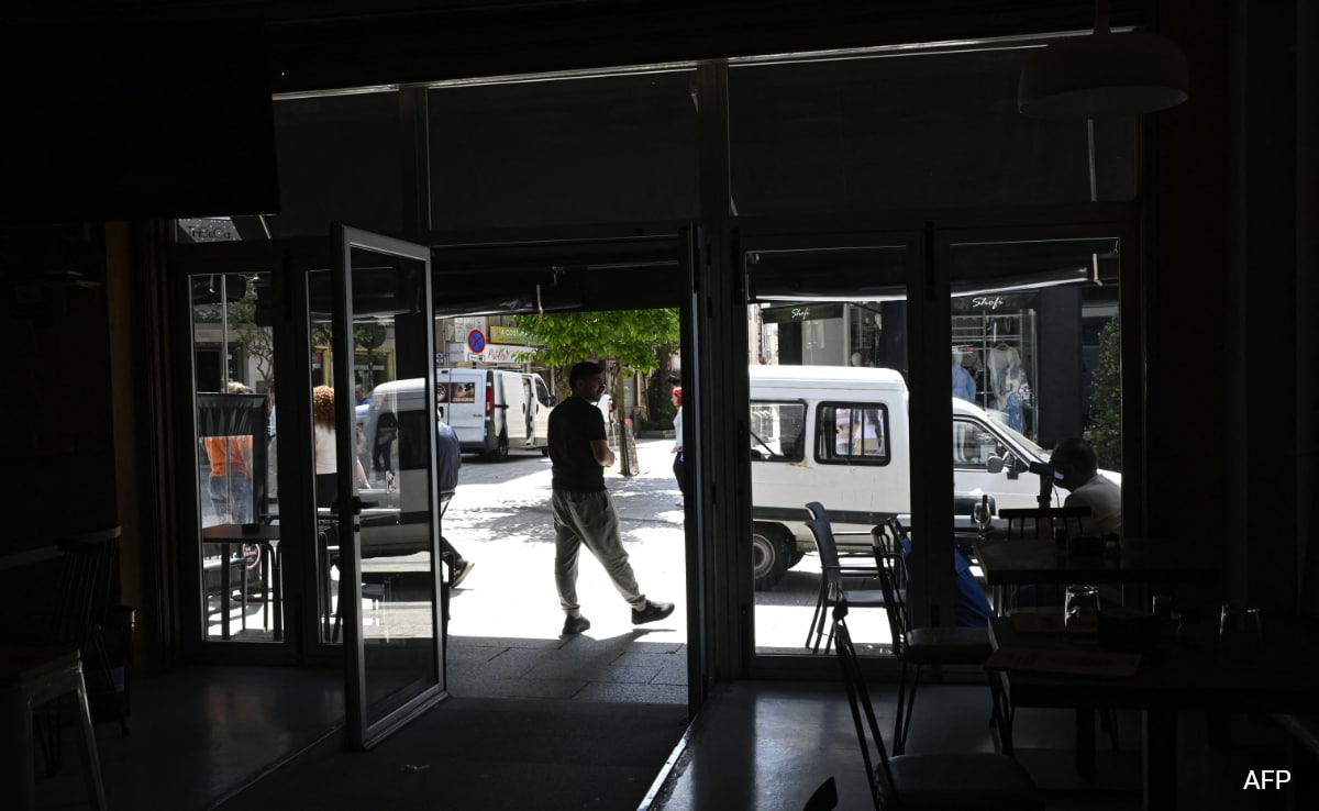 Spain Brought To Halt By Blackout As Massive Power Outage Hits Country