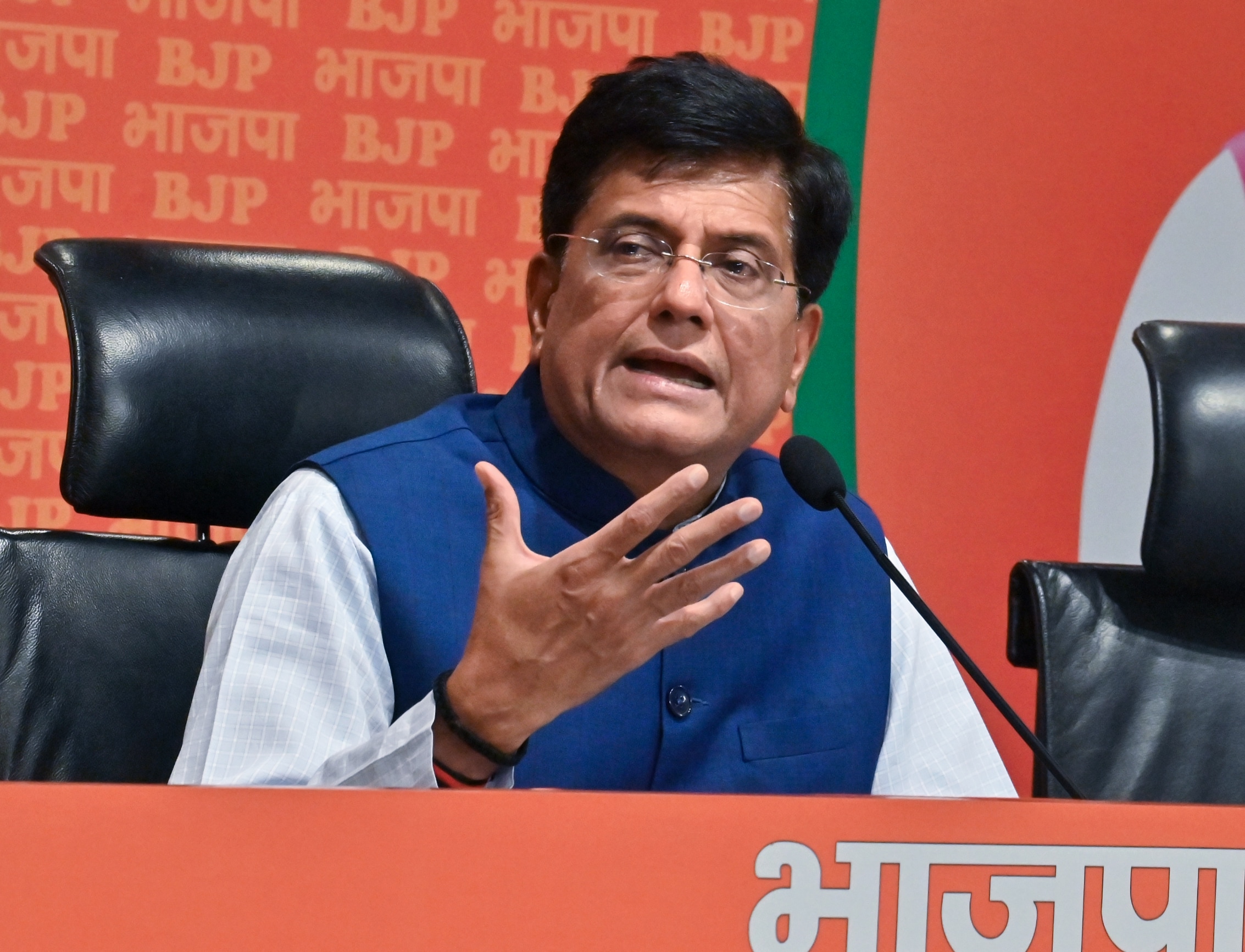 Indian Startup Bosses On Piyush Goyal’s “Dukandaari Hi Karna Hain?” Question