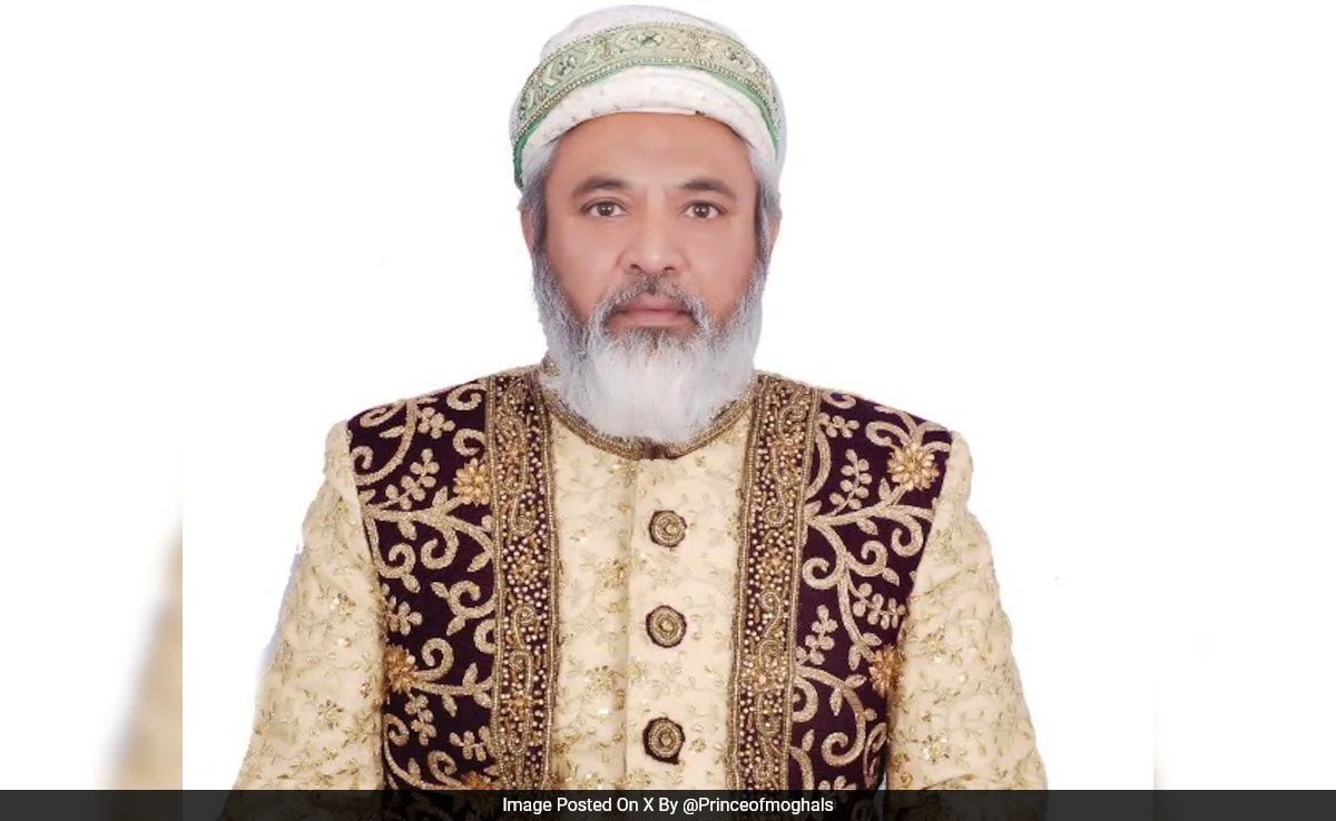 Mughal ‘Descendant’ Writes To UN Seeking Protection Of Aurangzeb’s Tomb