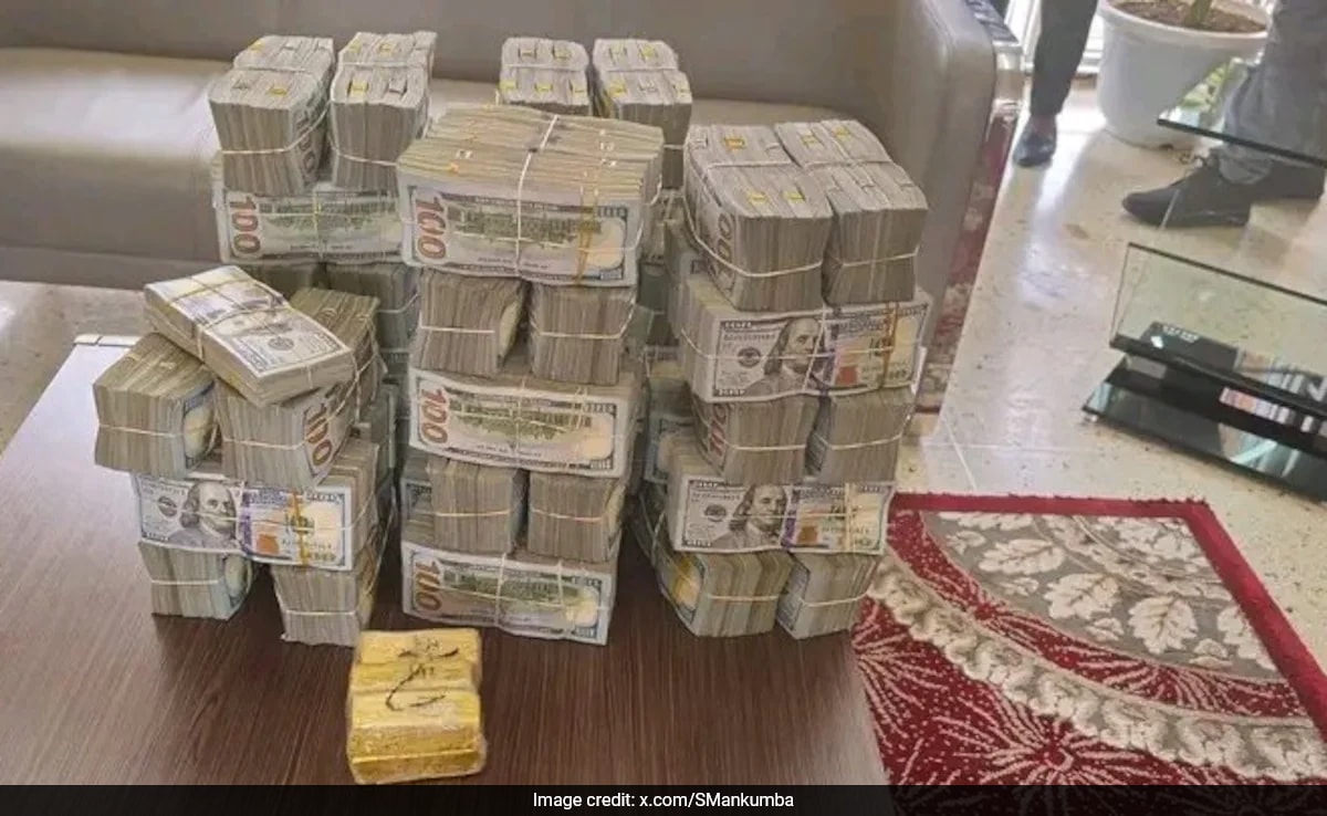 Indian National Caught Smuggling Rs 17,00,00,000 Cash, Gold At Zambia Airport