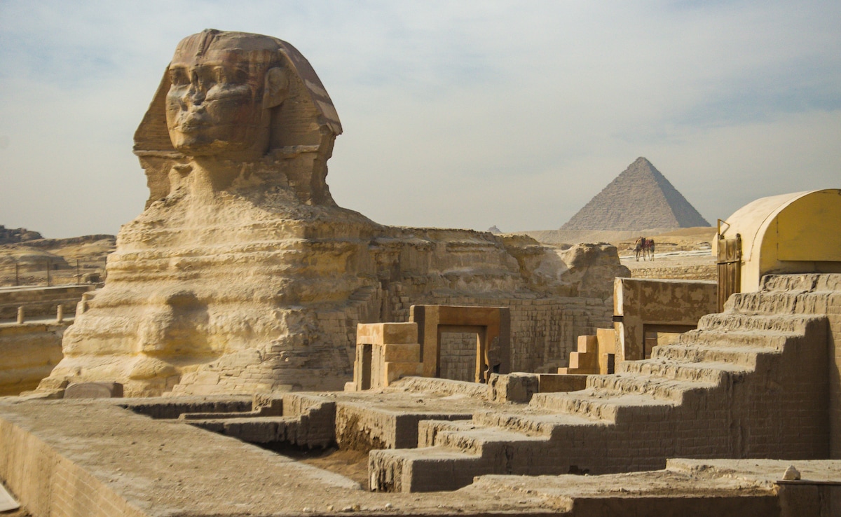 Egypt’s  Million Pyramids Revamp Includes Electric Buses, E-Ticketing