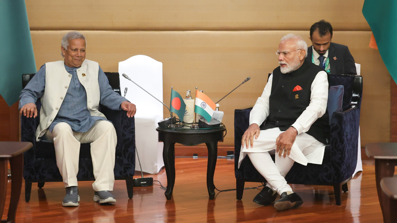 ‘Avoid rhetoric that vitiates environment’: PM Modi tells Yunus