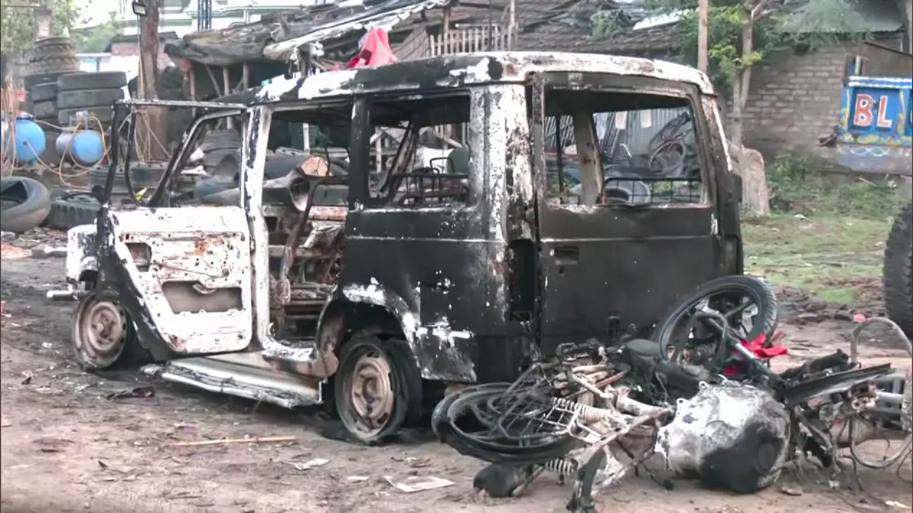 Murshidabad violence: Over 150 arrested, internet suspended; CM calls meeting