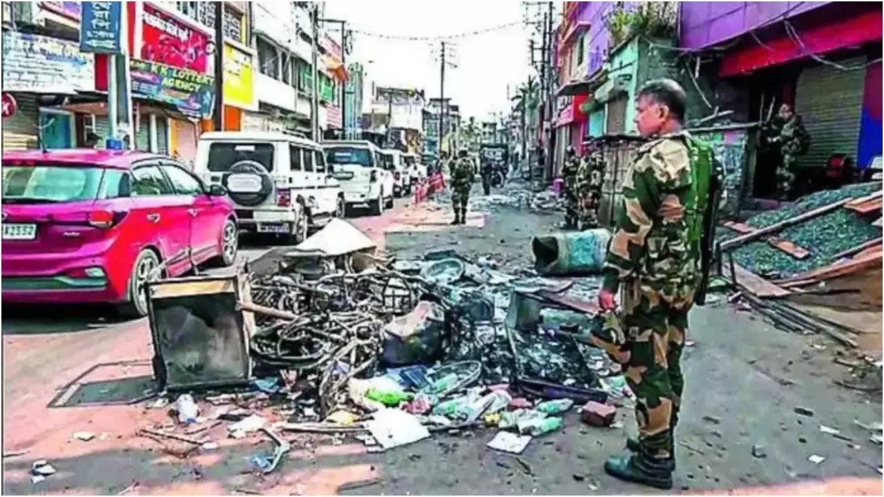 West Bengal Police forms nine-member SIT to probe Murshidabad violence