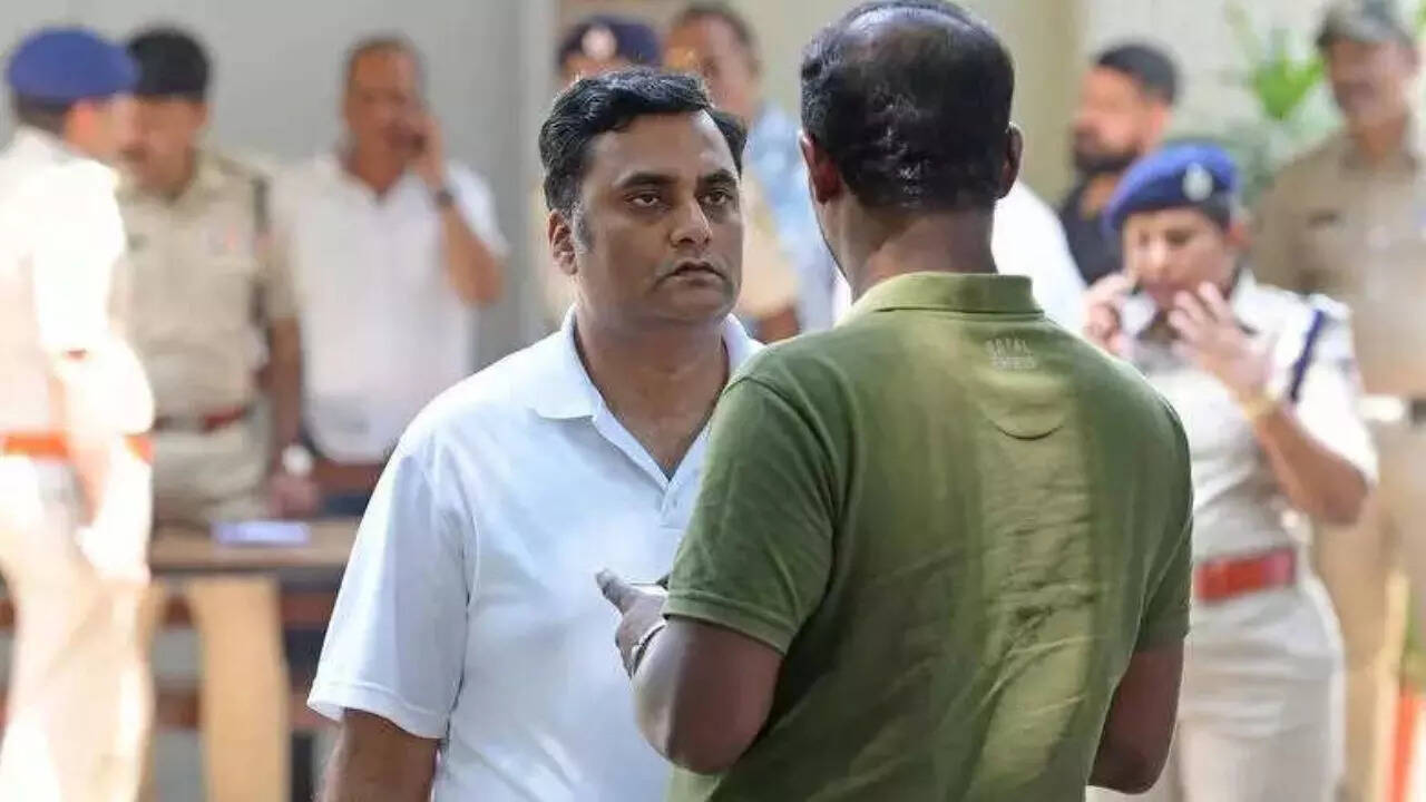 ‘Struggled for 15 min’: Chilli powder blinded him, 12 stab wounds killed ex-Karnataka DGP