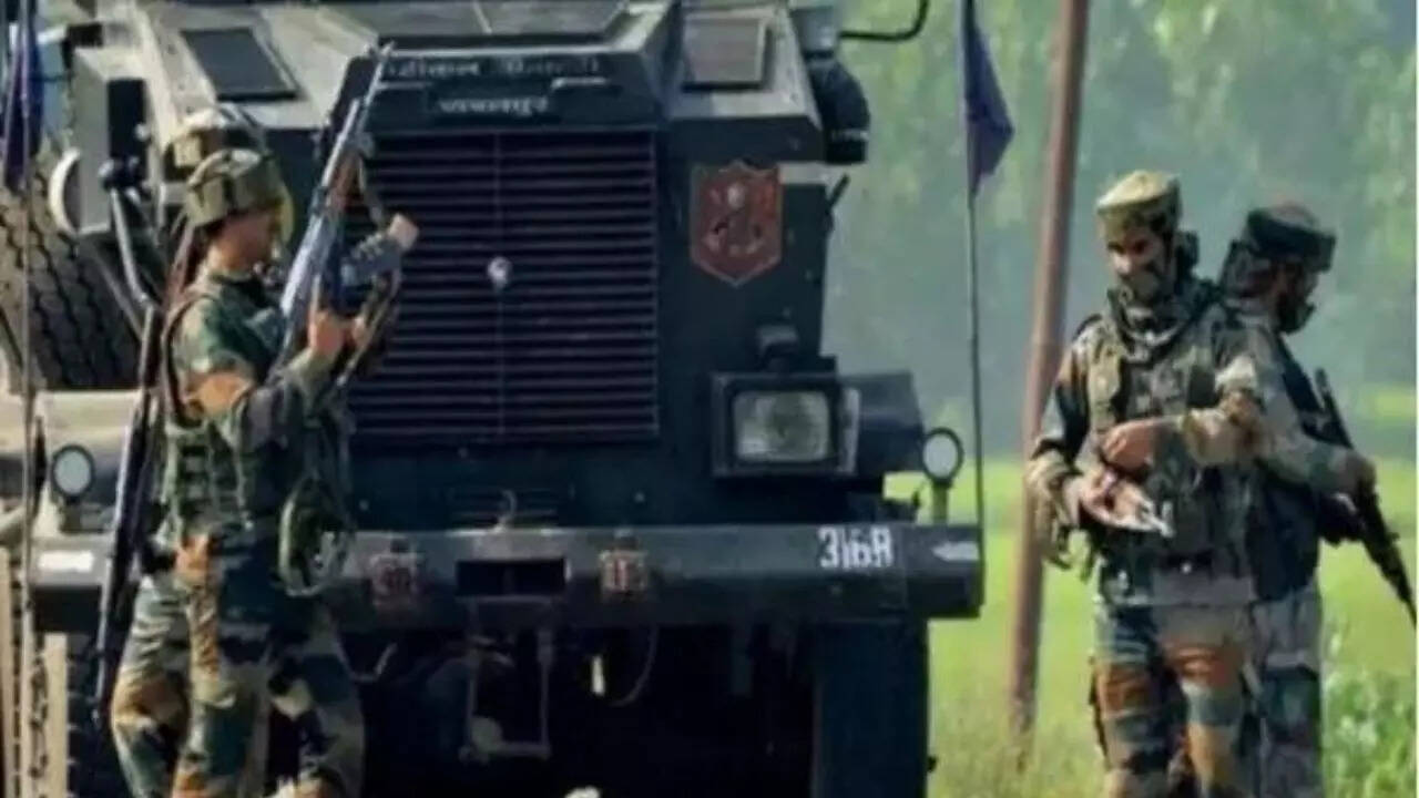 Terrorists attack Pahalgam resort in J&K, several tourists injured