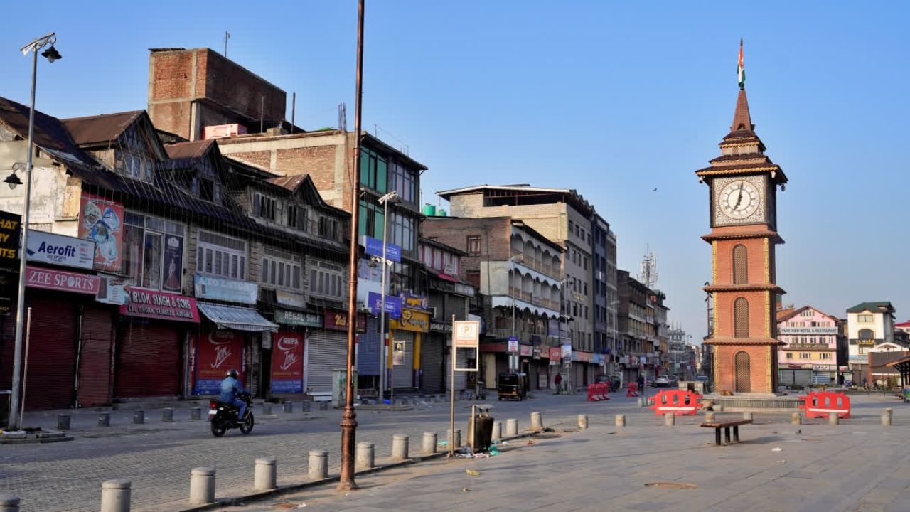 From boom to bust: Pahalgam turns into ghost town overnight
