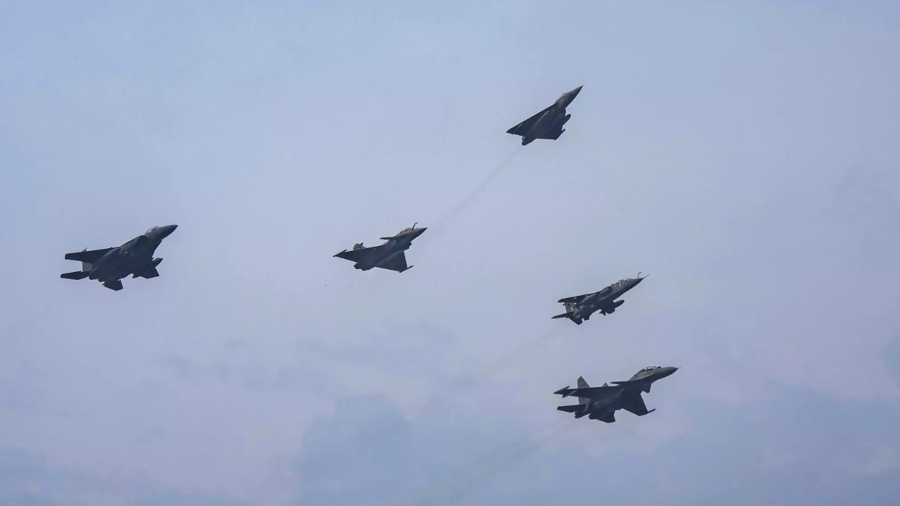 IAF conducts huge ‘Aakraman’ exercise amid rising India-Pak tensions