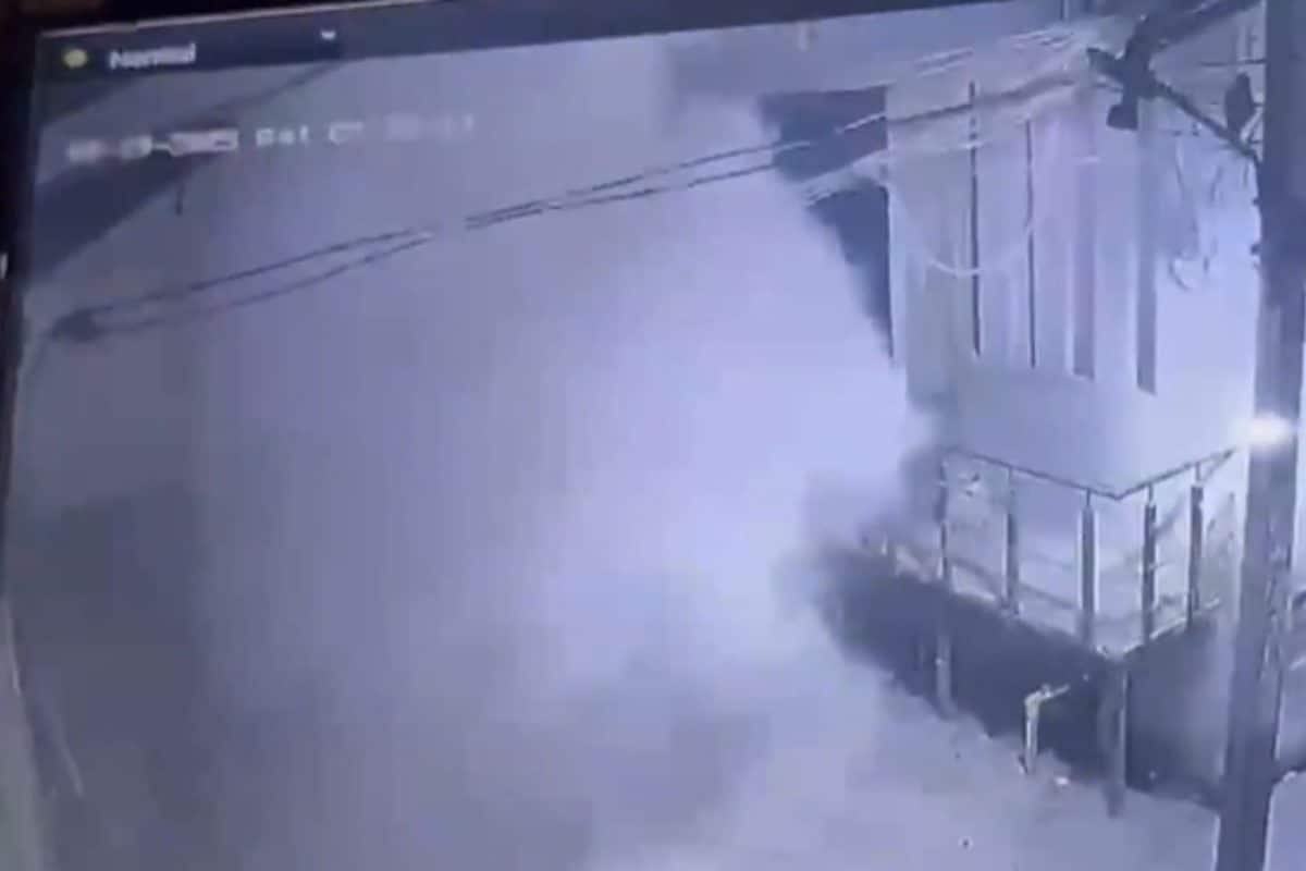 CCTV Captures Building Collapse In Delhi’s Mustafabad, Cloud Of Dust Fills Alley | Video