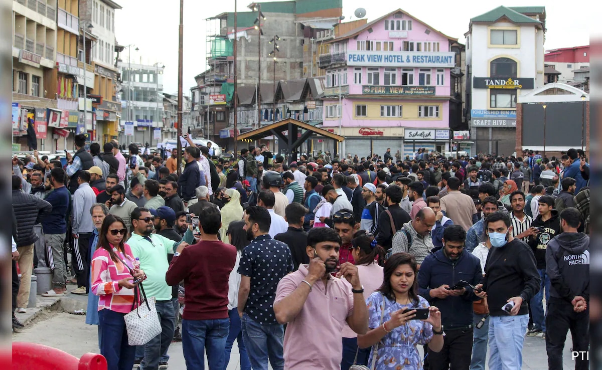 “Trust Kashmiris, Won’t Return Home”: 2 Tourists After Pahalgam Terror Attack