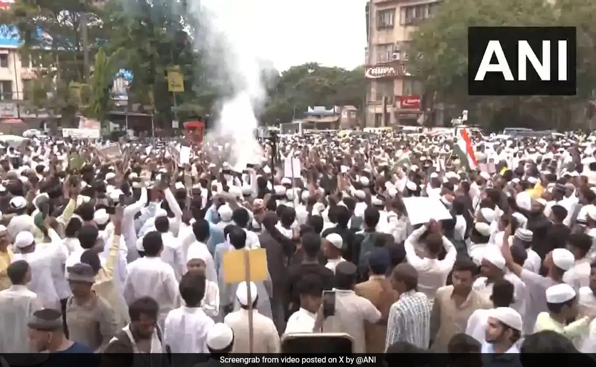 Huge Protests In Kolkata, Chennai After Waqf Bill Clears Parliament