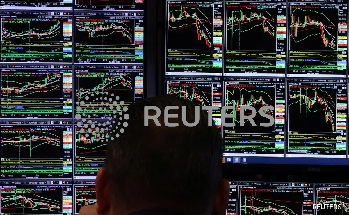 Trump’s Trade War Ripples Through Business World, Hits Stocks Again