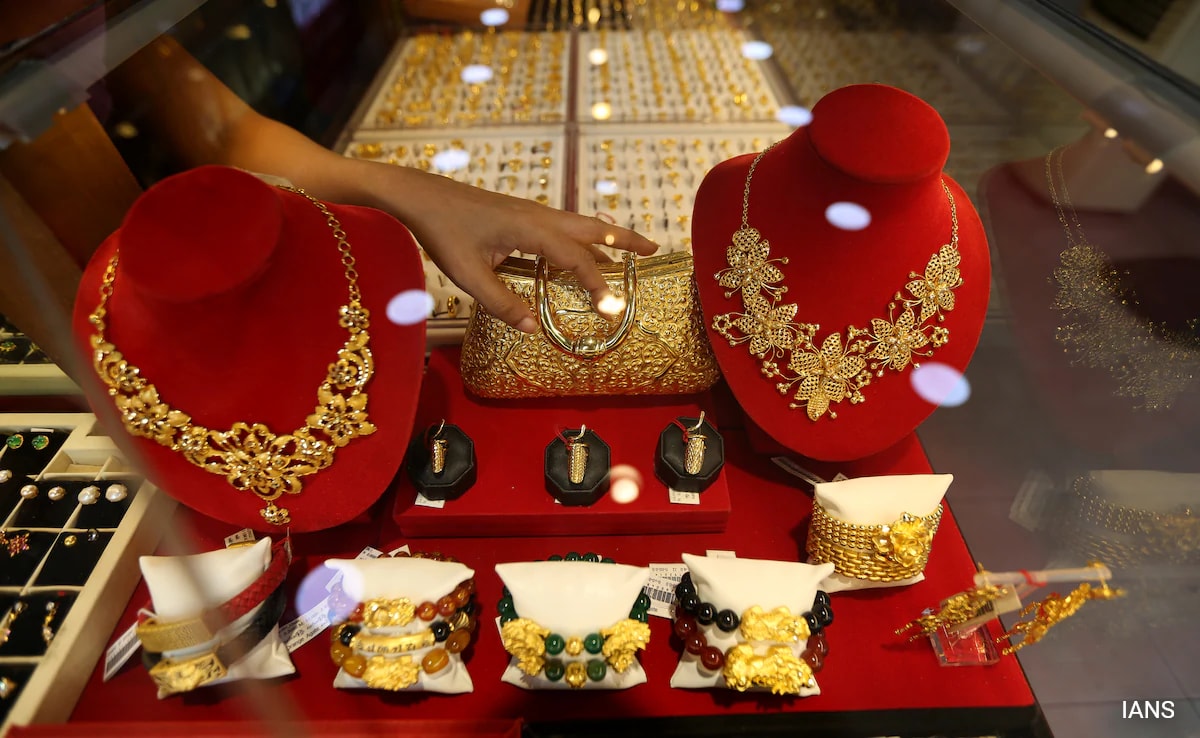 Gold Prices Soar Amid Market Turbulence, Cross Rs 1 Lakh Per 10 Grams