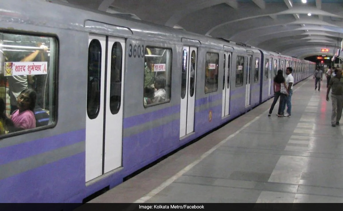 Kolkata Metro Passengers To Be Fined For Crossing ‘Yellow Line’ On Platforms