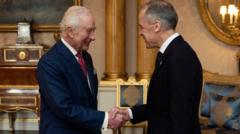 King travels to support Canada as it fends off Trump