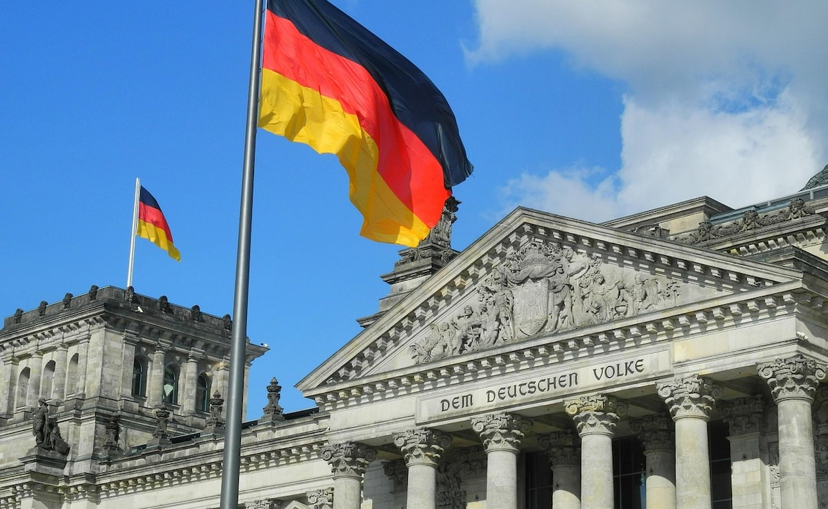 Germany To Restrict Family Reunions, Toughen Citizenship Rules