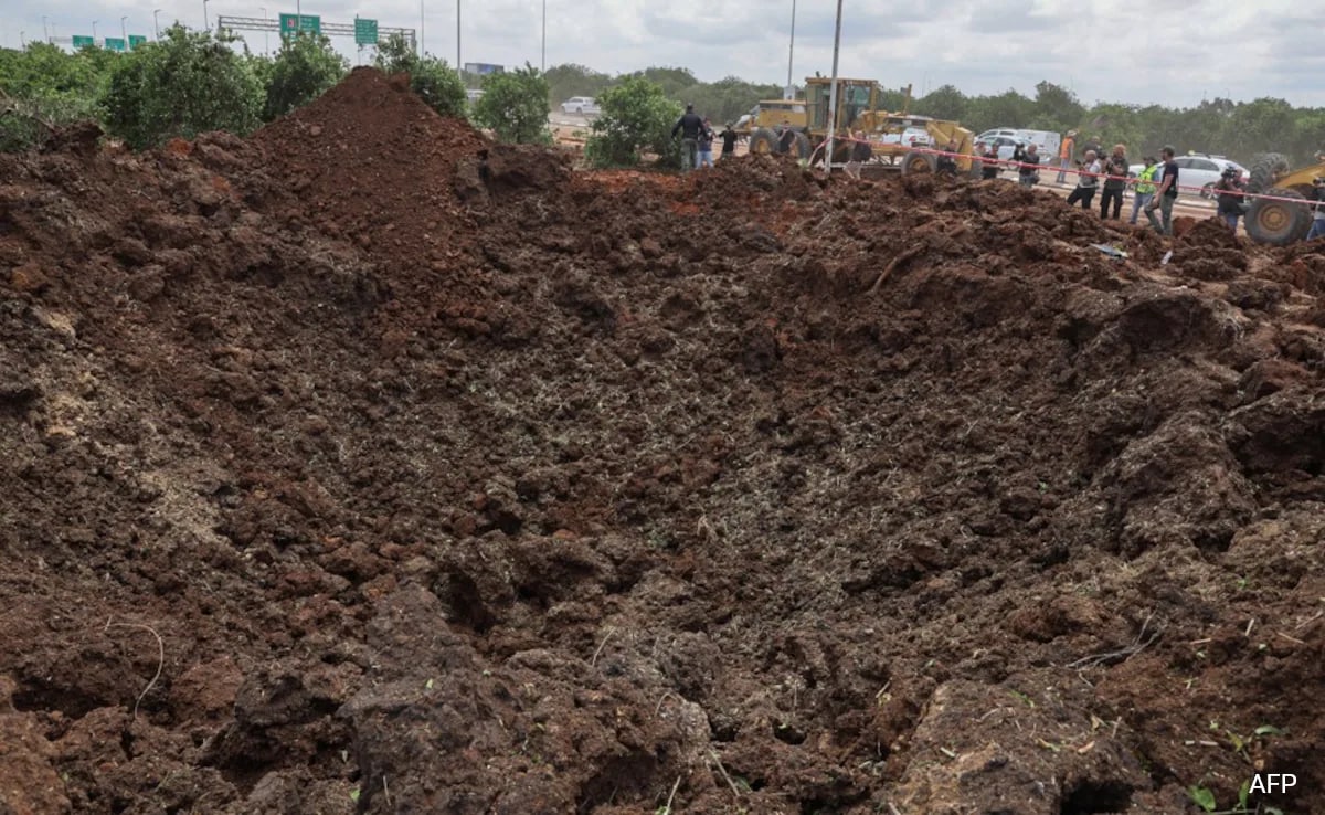 Watch: 25-Meter-Deep Crater At Israel’s Biggest Airport After Houthi Missile Strike