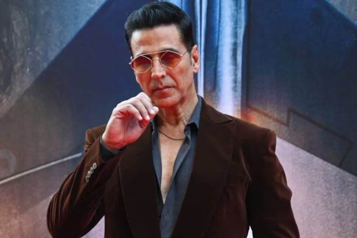 Akshay Kumar Changes DP To Indian Flag Amid Tensions With Pak, Fans React