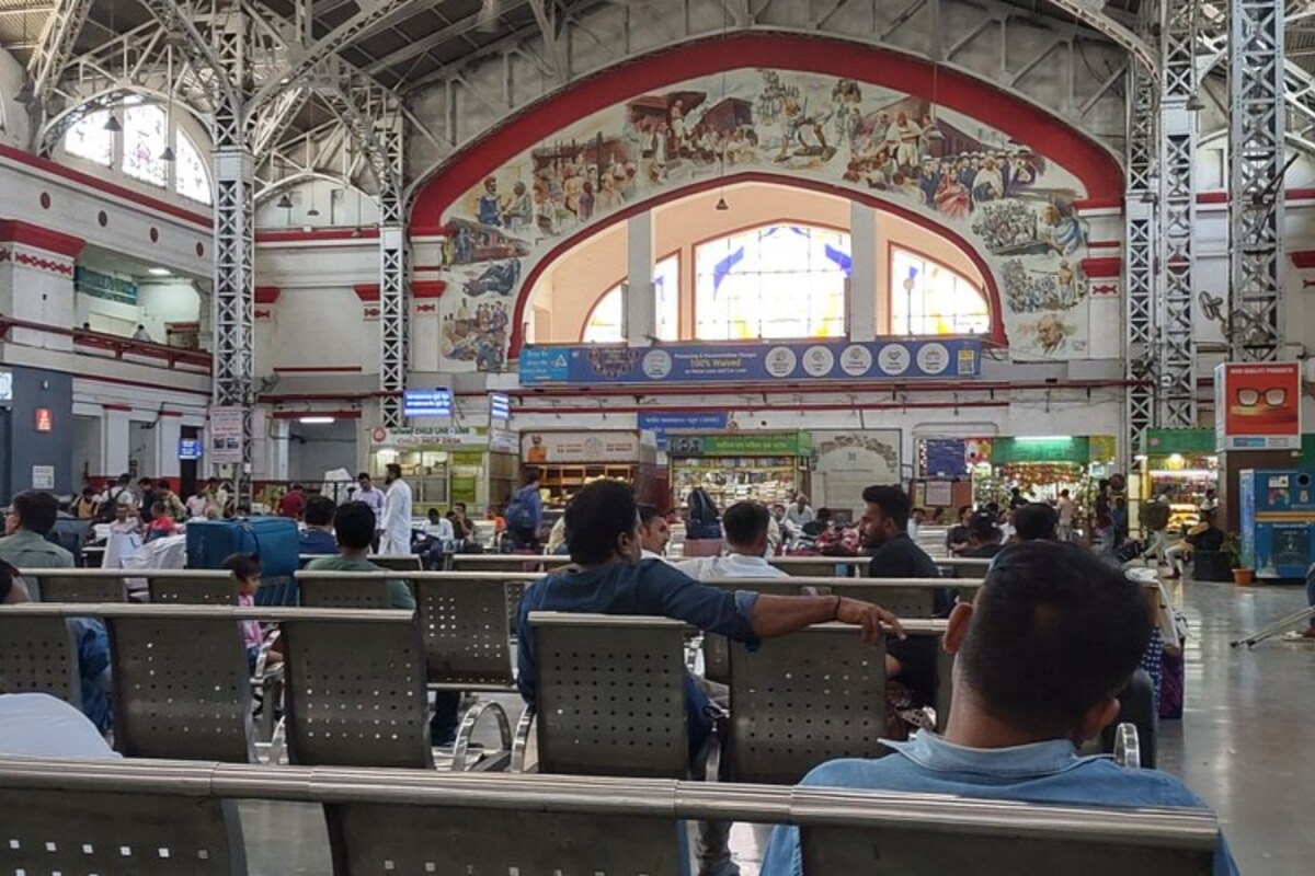 Indian Railways To Launch First-Ever Digital Lounge At Mumbai Central Station