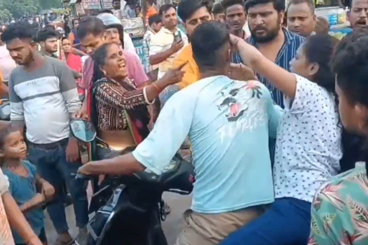 ‘Thrashed With Slippers’: Parents Catch Son, Girlfriend Eating Noodles, Beat Them Up | Video