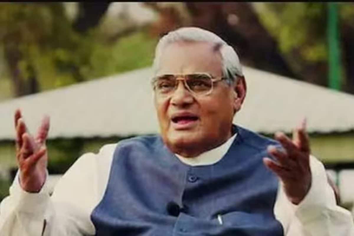 Former PM Vajpayee’s Poems Included in Delhi University’s PG English Syllabus