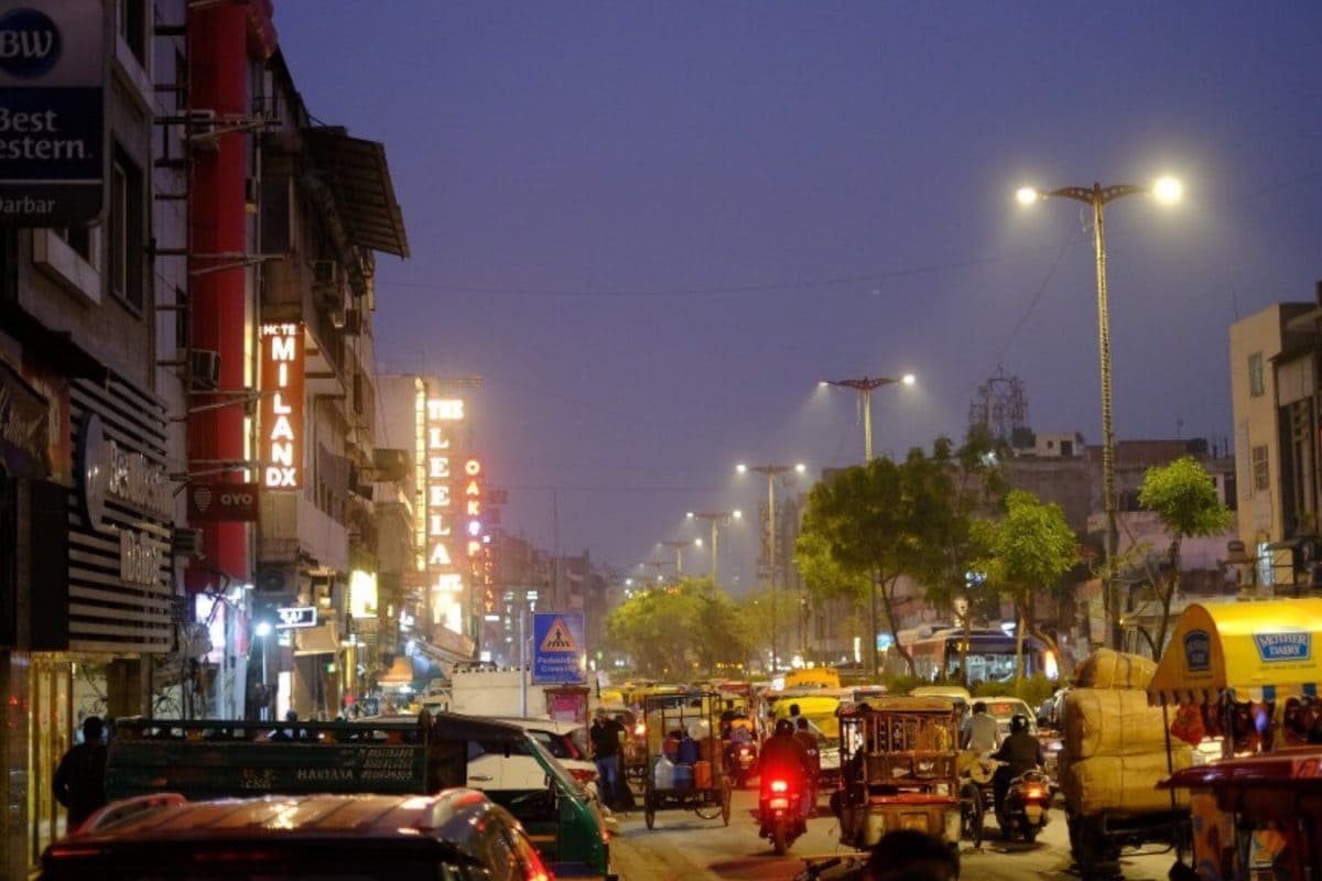 Delhi Govt To Now Bill Hotels, Malls, Hospitals On Sewage Discharge To Stop Water Theft