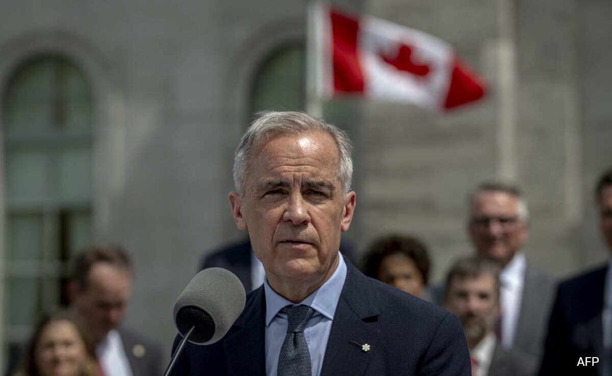 Indian Students Face Roadblock As Canada Slashes Permits By 31%