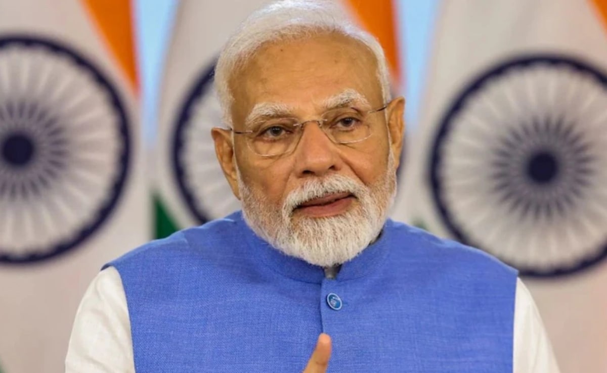 “Waha Se Goli, Yaha Se Gola”: PM’s Strong Message To Army On Pak Escalation