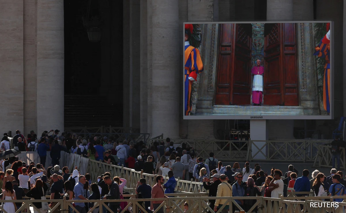 Black Smoke Signals No Pope Elected At First Conclave Vote