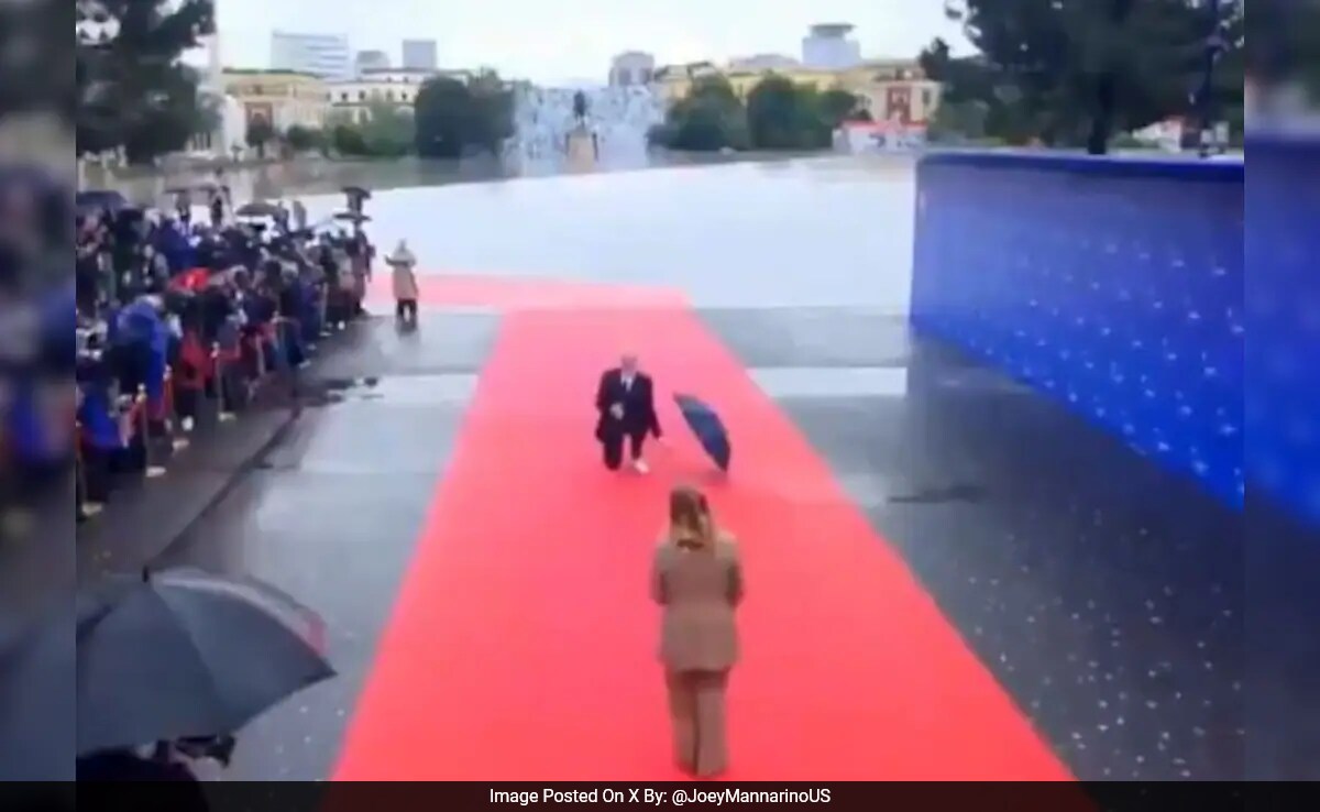 Watch: Albanian PM Kneels To Greet Italian PM Giorgia Meloni At EU Summit