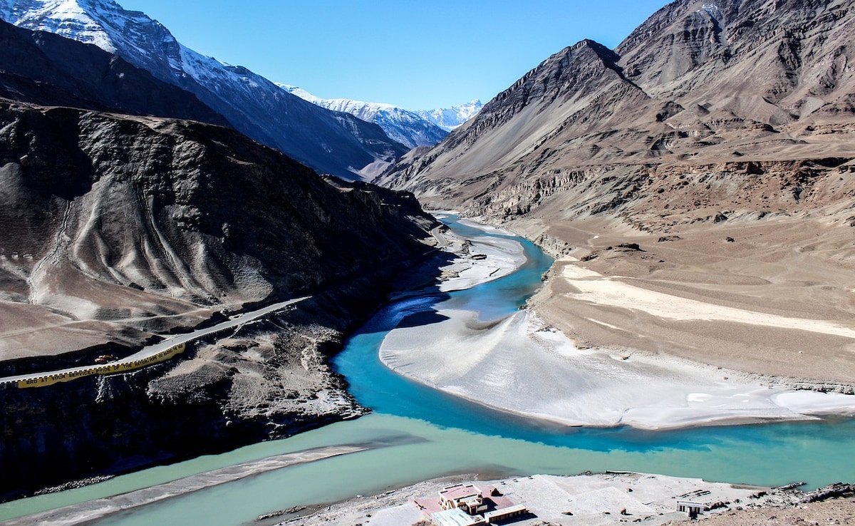 Pakistan “Pleads” With India To Reconsider Indus Waters Treaty Suspension