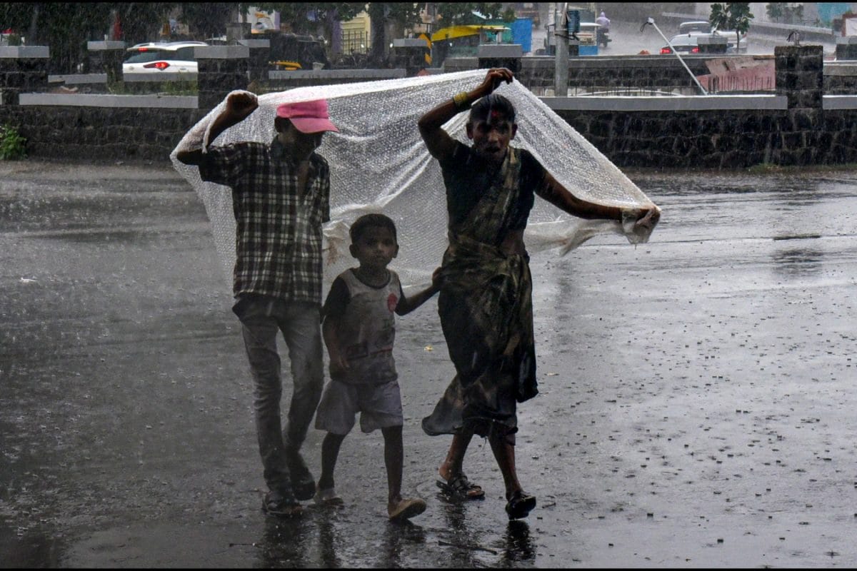 IMD Forecasts Heavy Rains In Several States Due To Upper Cyclonic Circulation In Arabian Sea