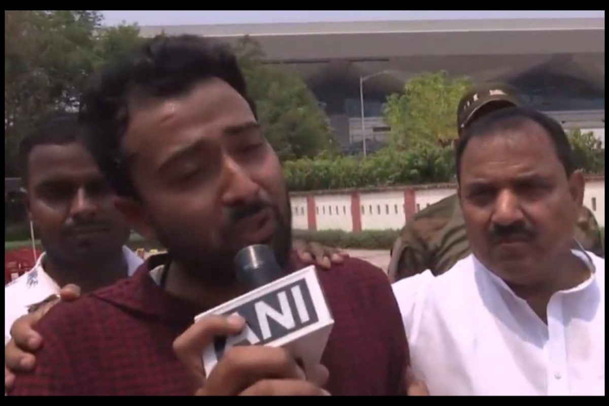 ‘I Am Proud of My Father’: Son Of Martyred BSF Sub-Inspector Breaks Down As Tributes Pour In