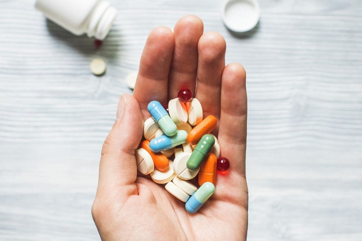 Have Any Of These 17 Expired Medicines Lying Around? Flush Them & Don’t Toss Them, Govt Says