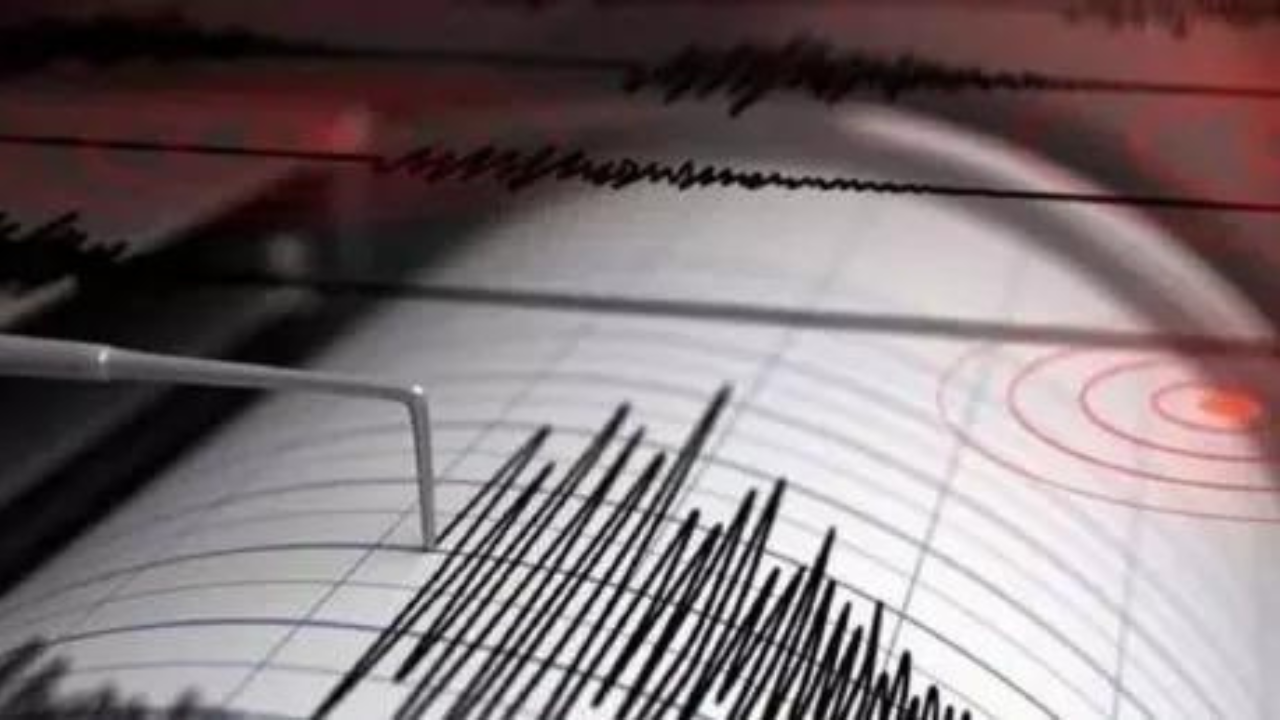 7.4 magnitude strong earthquake strikes Argentina coast