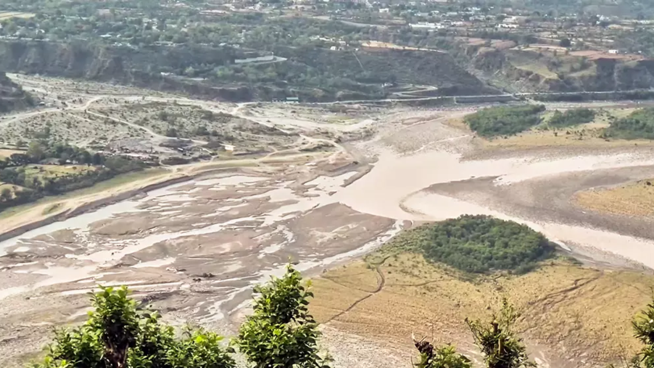 India makes Chenab run dry, for now