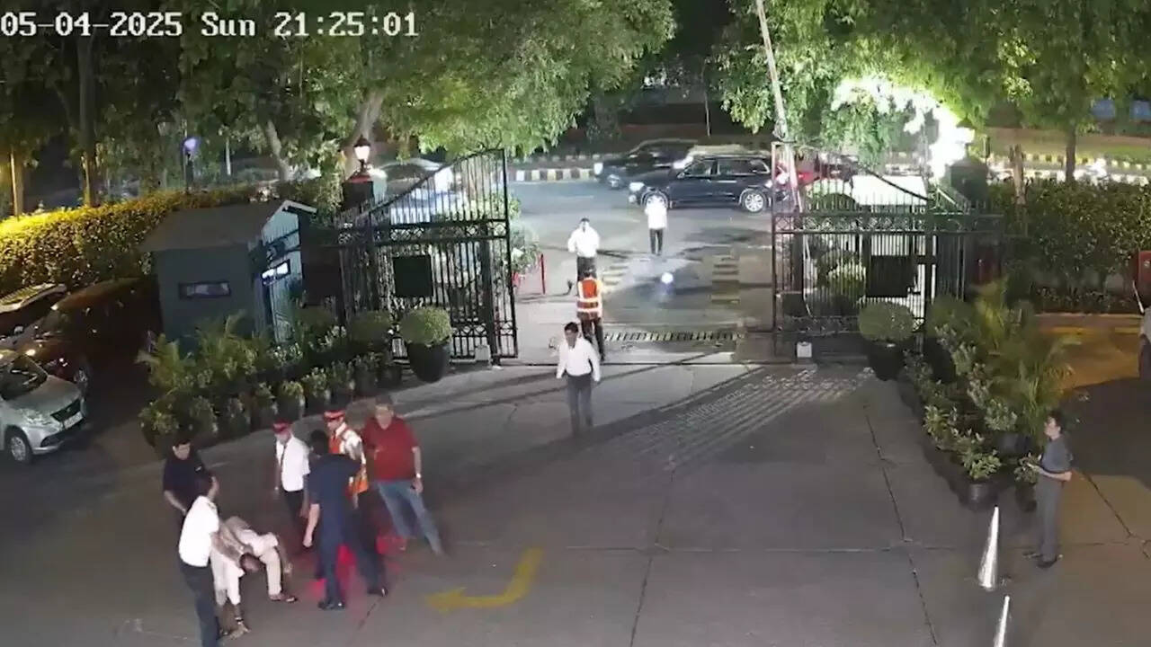 Watch: ED sleuths pin down fleeing ex-Congress MLA Chhokar outside Delhi hotel