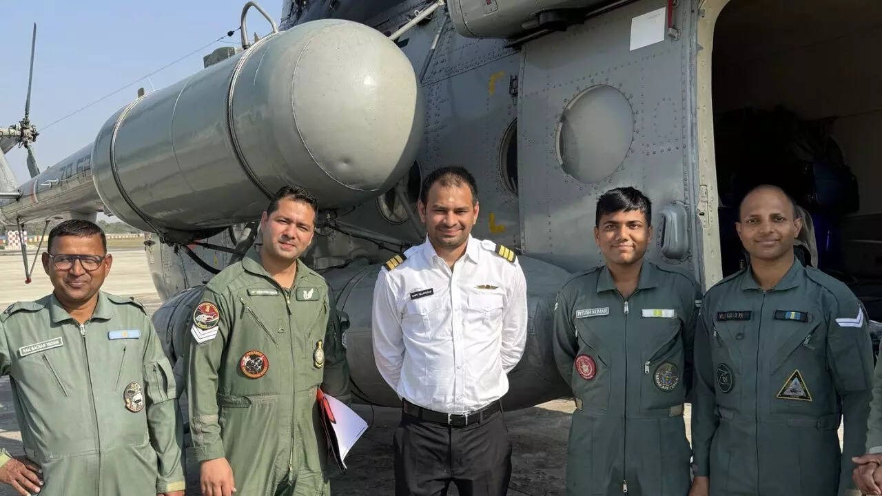 ‘Maine bhi pilot ki training le rakhi hai’: Tej Pratap Yadav offers to serve nation