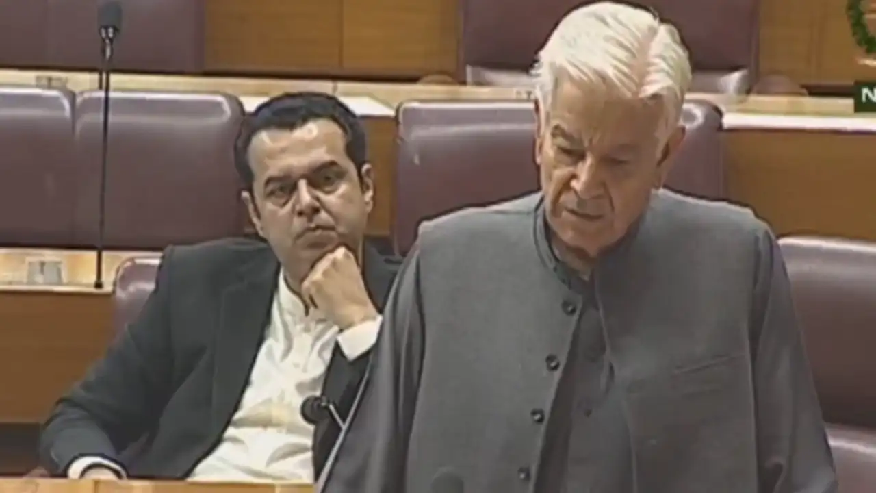 Pak def min gives absurd excuse for army’s failure to withstand Op Sindoor