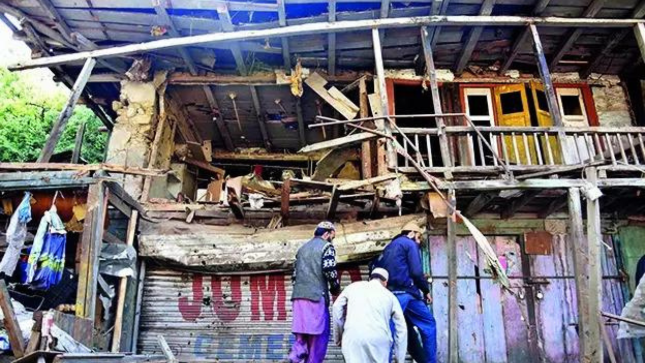 Amid flare-up hours after thaw, officials say things will settle down with time