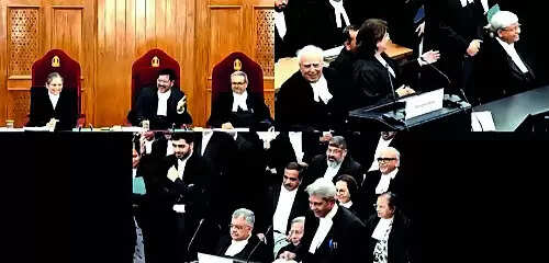 ‘Not in good taste’: CJI chides bar associations for boycotting Justice Trivedi’s farewell