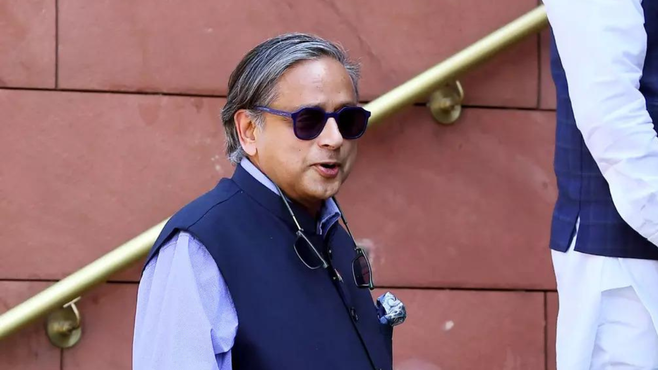 ‘Insecurity or intolerance’: Political slugfest between BJP and Cong over Tharoor