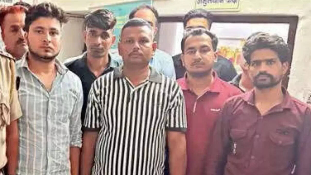 Rajasthan jailbirds found in hotels in Jaipur, 5 constables among 13 arrested