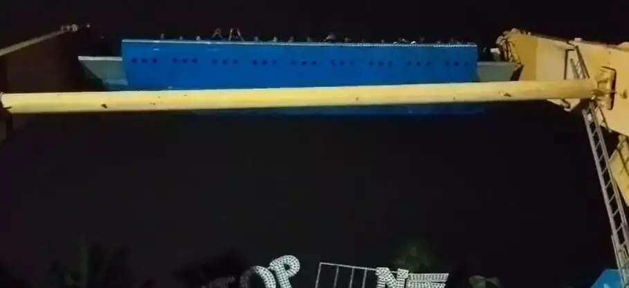 Frozen in fear: Video captures panic as Chennai roller coaster halts mid-flight