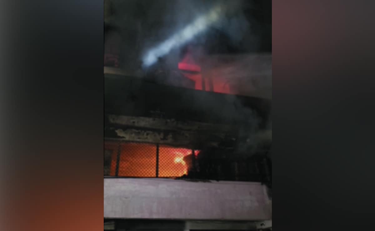 Family Of 5 Feared Dead In Kanpur Building Fire: Cops