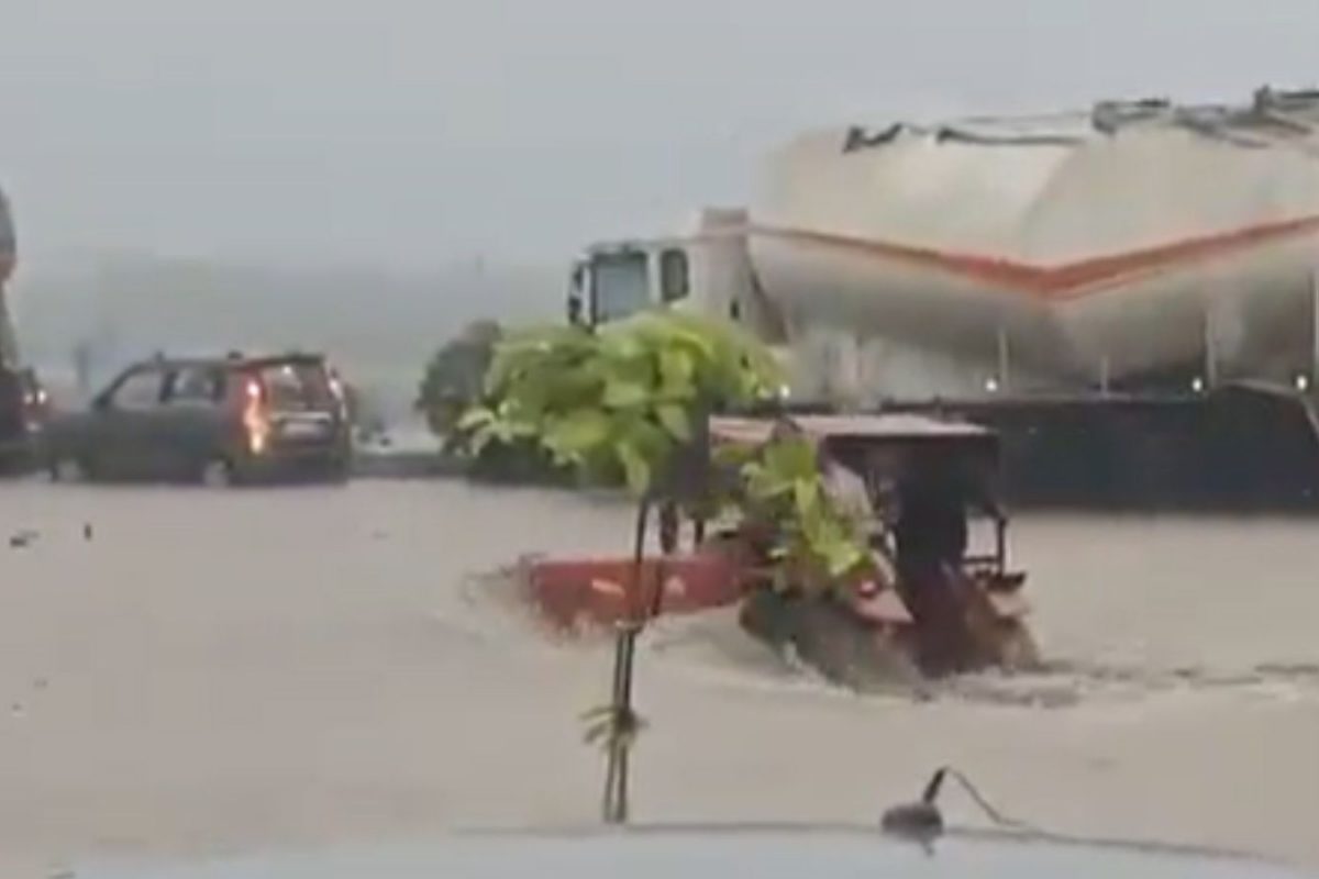 Pune On Orange Alert: Flood-Like Situation In Villages, Traffic Hit Amid Heavy Rain