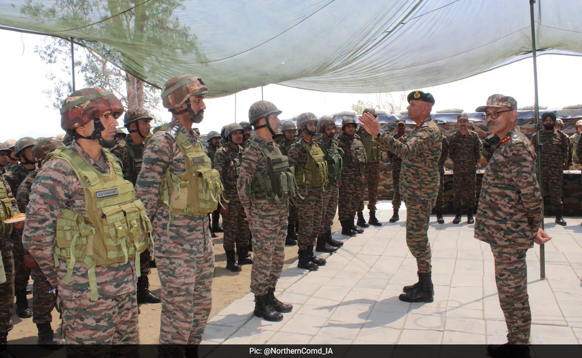 Northern Army Commander Reviews Security Situation In Jammu And Kashmir