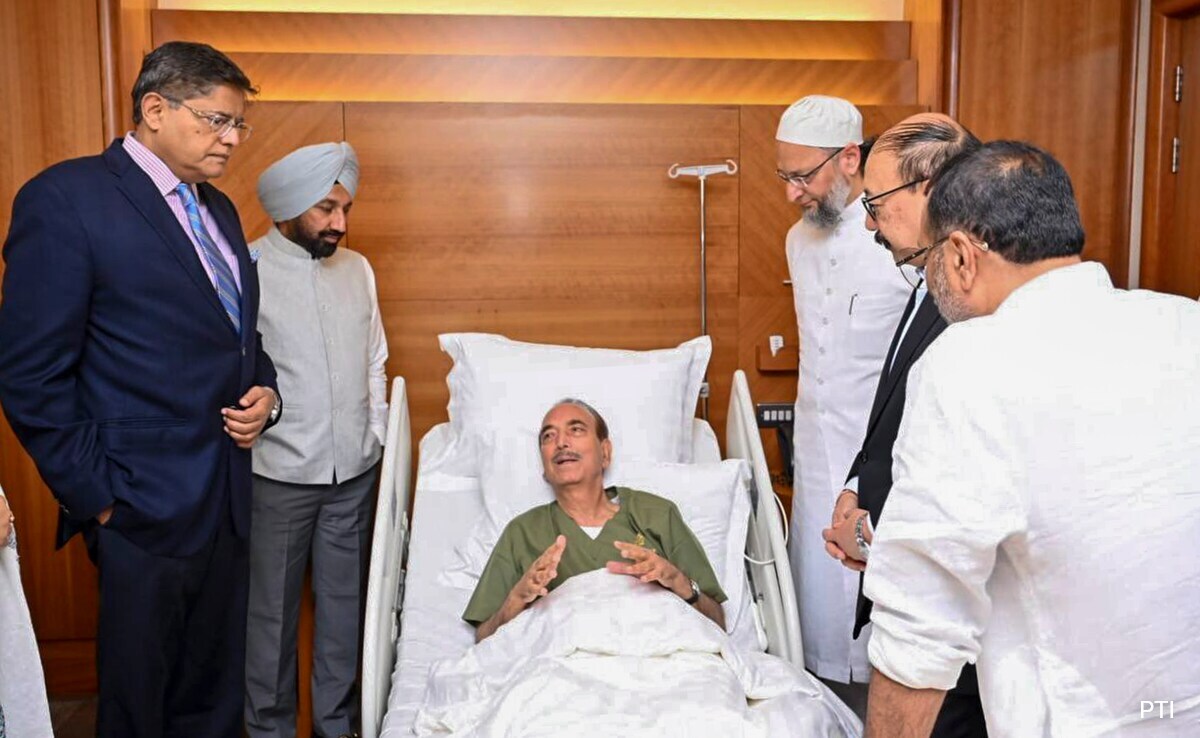 Ghulam Nabi Azad, Part Of India’s Outreach Delegation, Admitted To Hospital