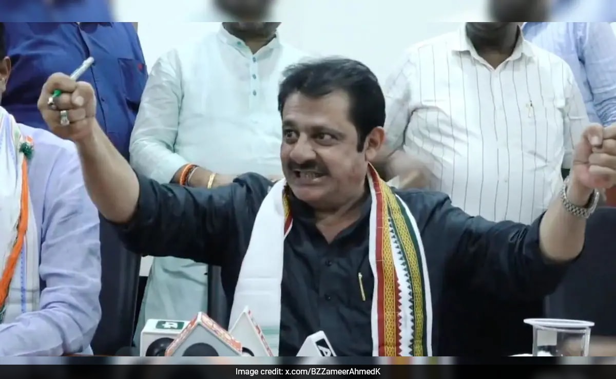 “Give Me Suicide Bomb”: Karnataka Minister Ready To “Go To Pakistan”